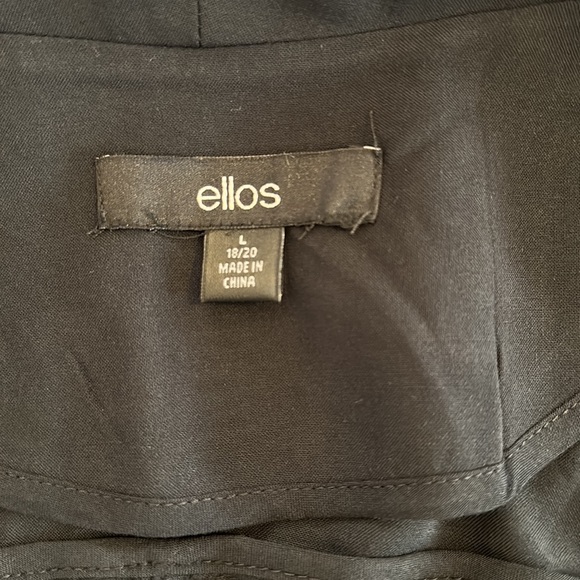 NWT Don’t be fooled by the wrinkles these are brand new fresh out the packaging - Picture 9 of 10